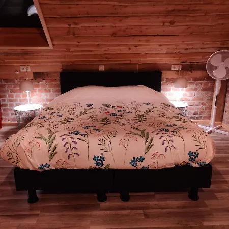 't Zwaluwnest Bed & Breakfast 3*